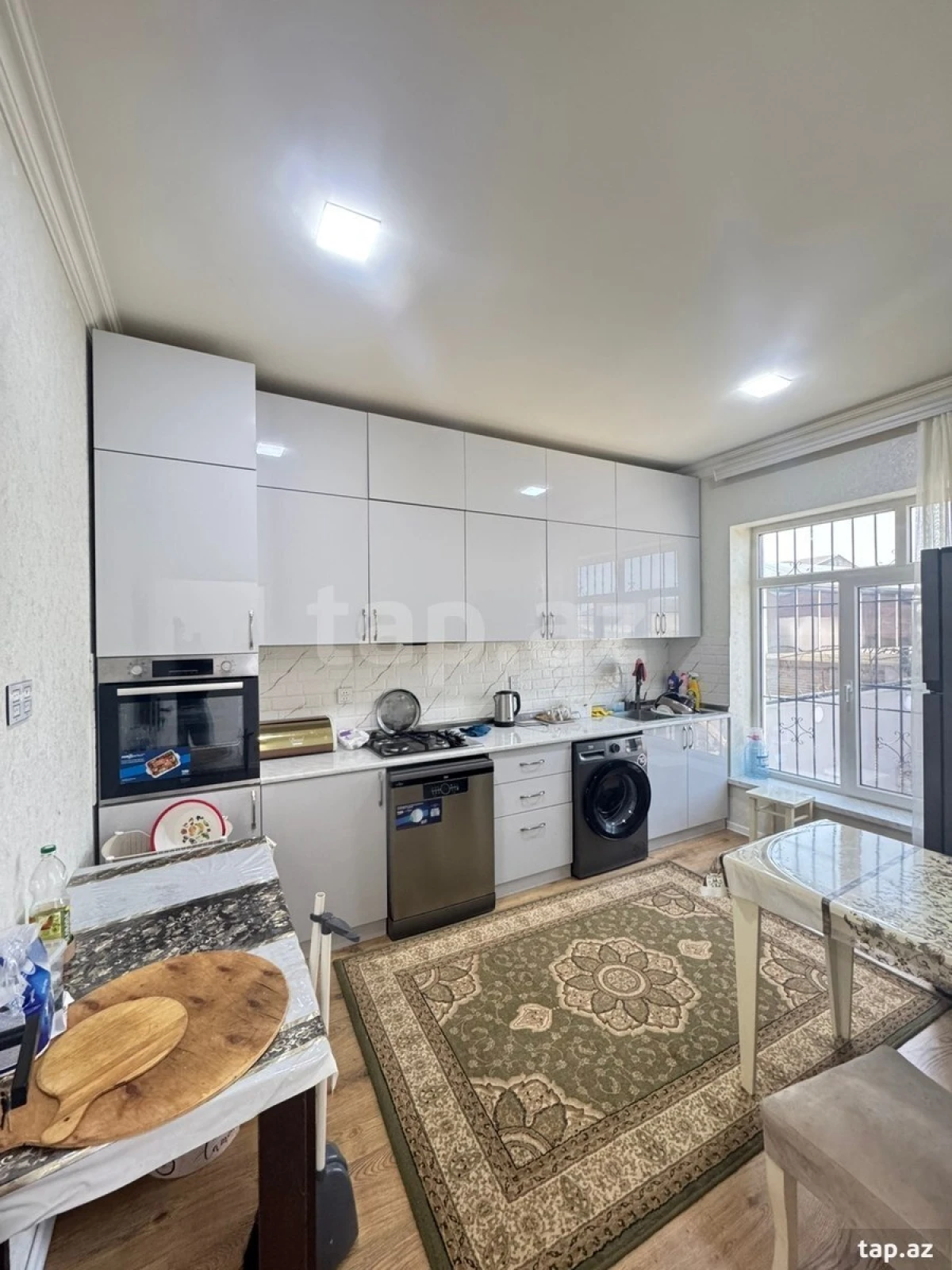 Satılır 4 otaqlı həyət evi