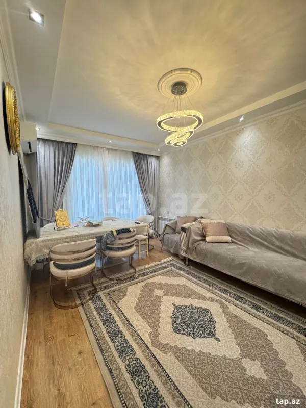 Satılır 4 otaqlı həyət evi