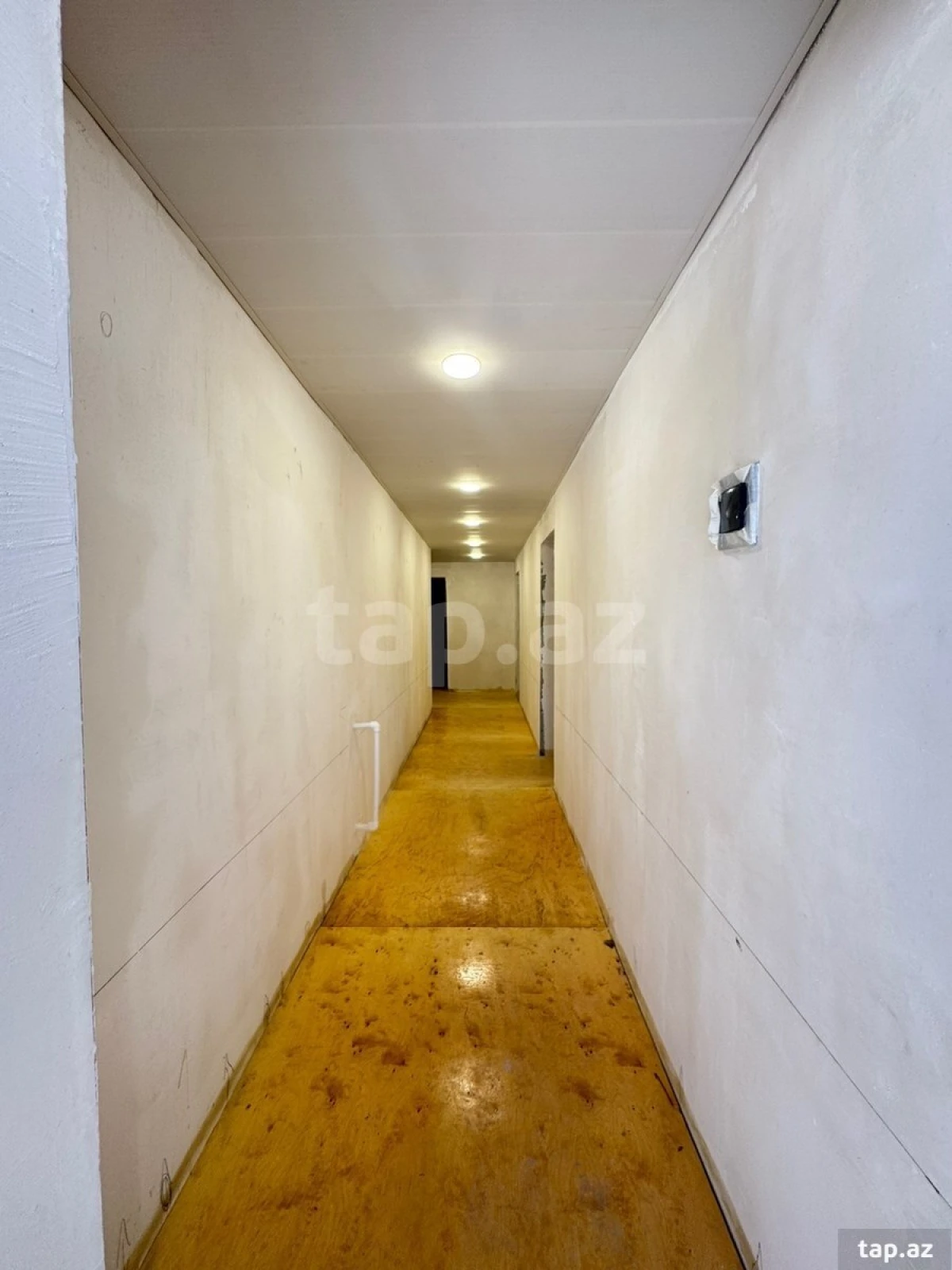 Satılır 4 otaqlı həyət evi