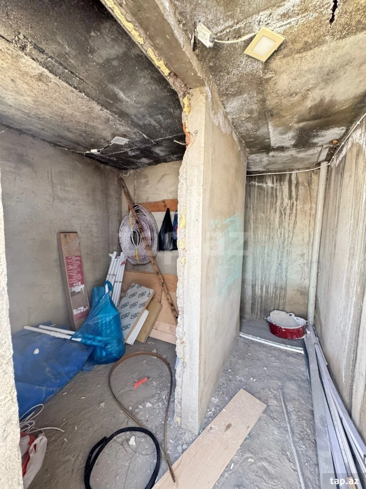 Satılır 4 otaqlı həyət evi