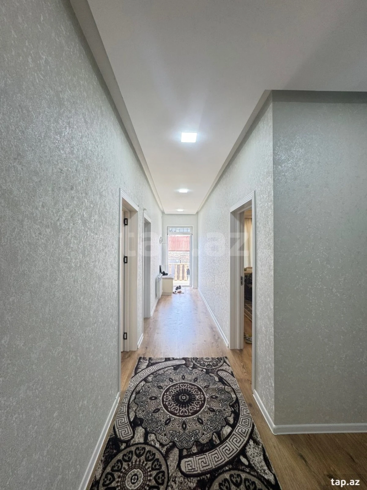 Satılır 4 otaqlı həyət evi