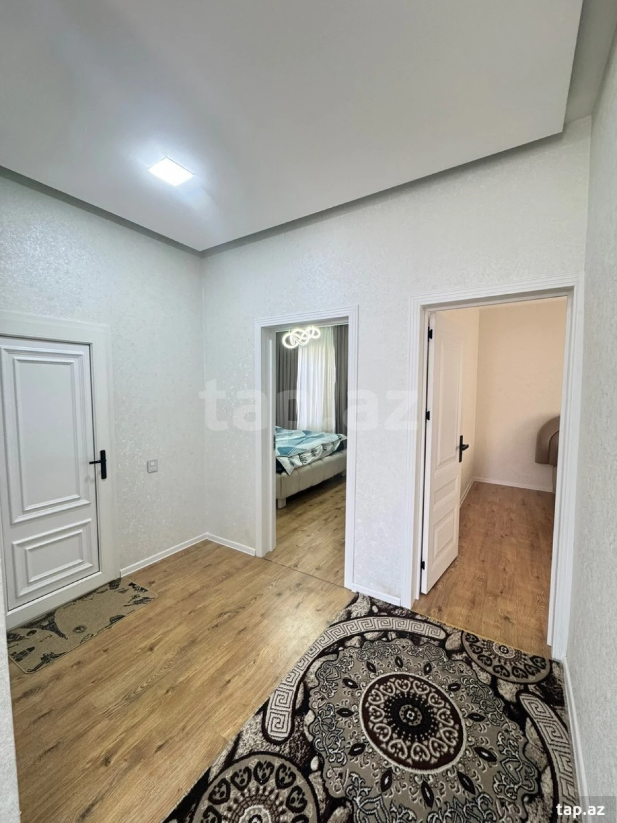 Satılır 4 otaqlı həyət evi