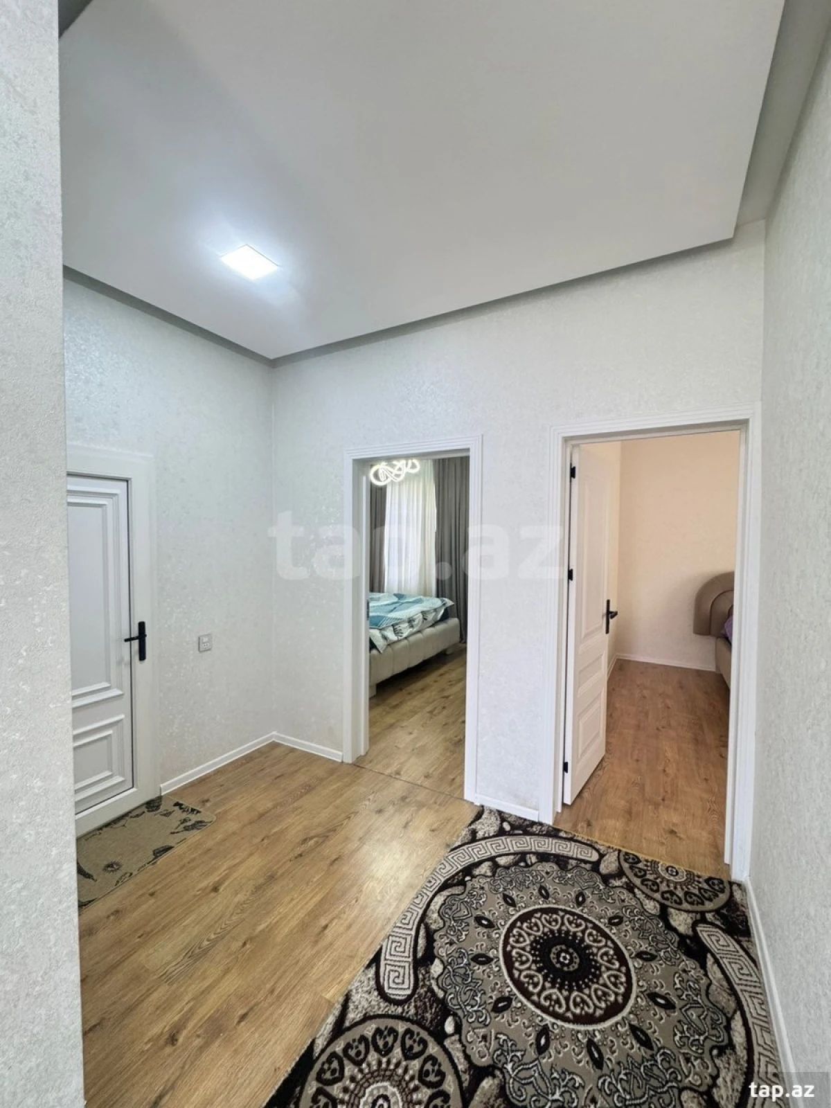 Satılır 4 otaqlı həyət evi