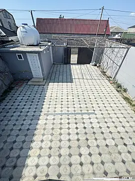 Satılır 4 otaqlı həyət evi