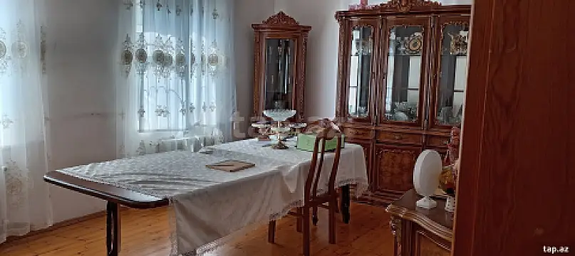 Satılır 5 otaqlı həyət evi
