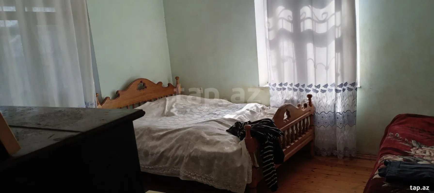 Satılır 5 otaqlı həyət evi