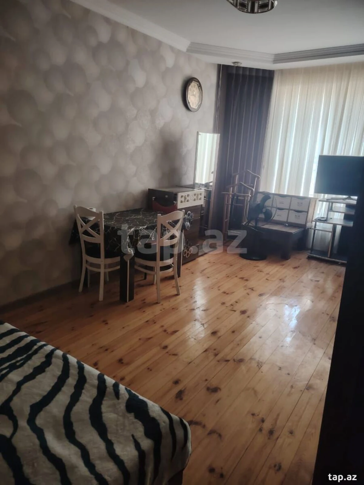 Kirayə verilir 3 otaqlı həyət evi