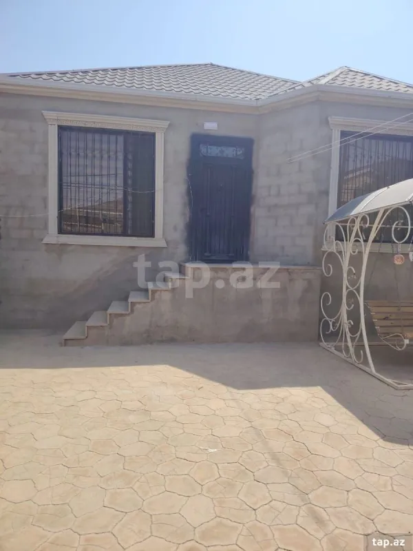 Kirayə verilir 3 otaqlı həyət evi