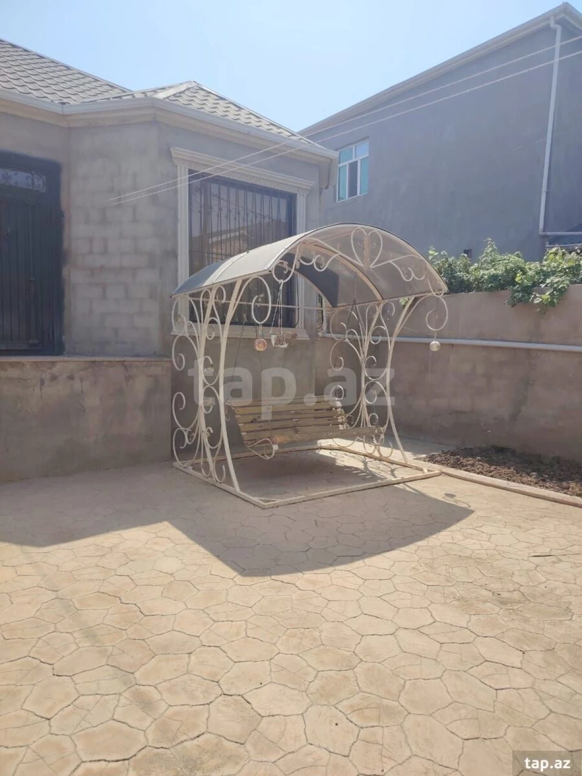 Kirayə verilir 3 otaqlı həyət evi