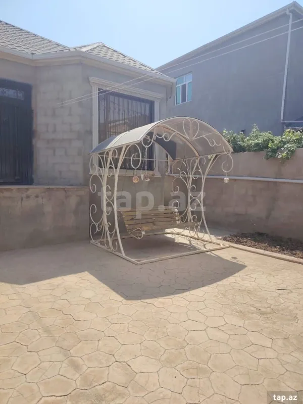 Kirayə verilir 3 otaqlı həyət evi