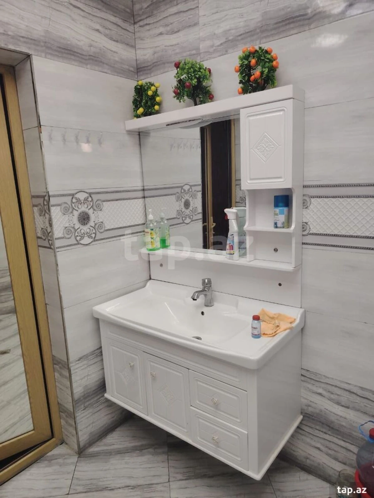 Kirayə verilir 3 otaqlı həyət evi