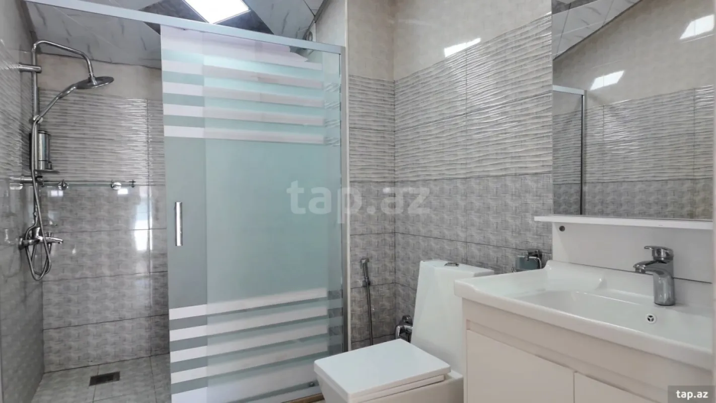 Kirayə verilir 5 otaqlı həyət evi