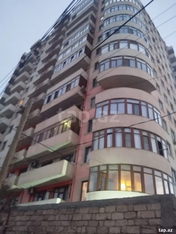 Kirayə verilir 2 otaqlı yeni tikili 65 m²