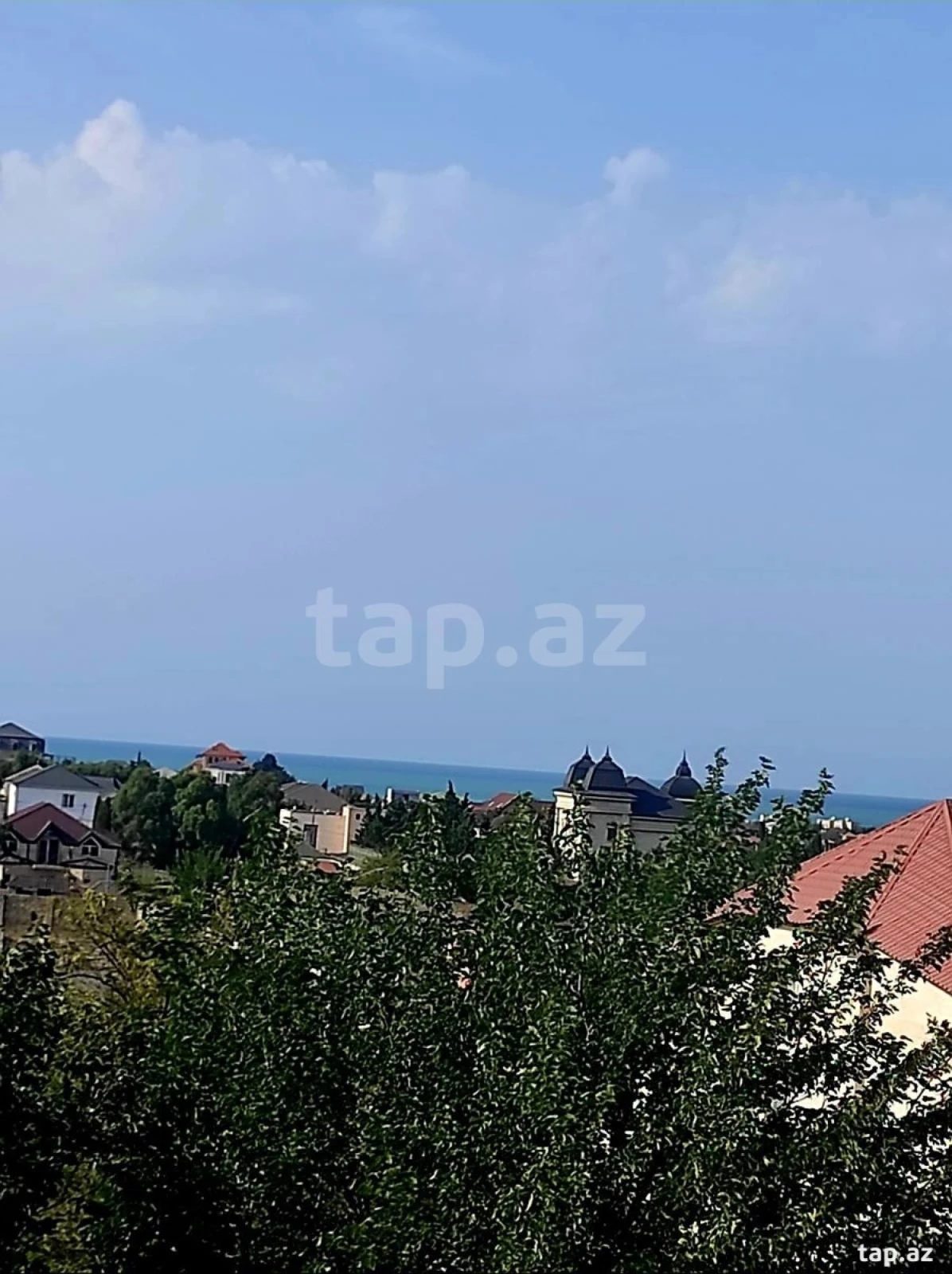 Satılır 6 otaqlı həyət evi