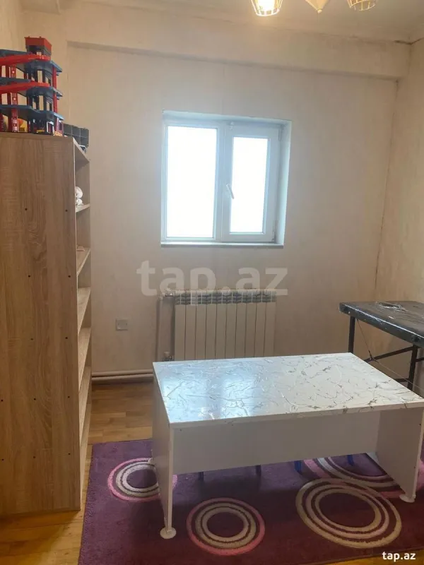 Kirayə verilir 4 otaqlı mənzil 100 m²