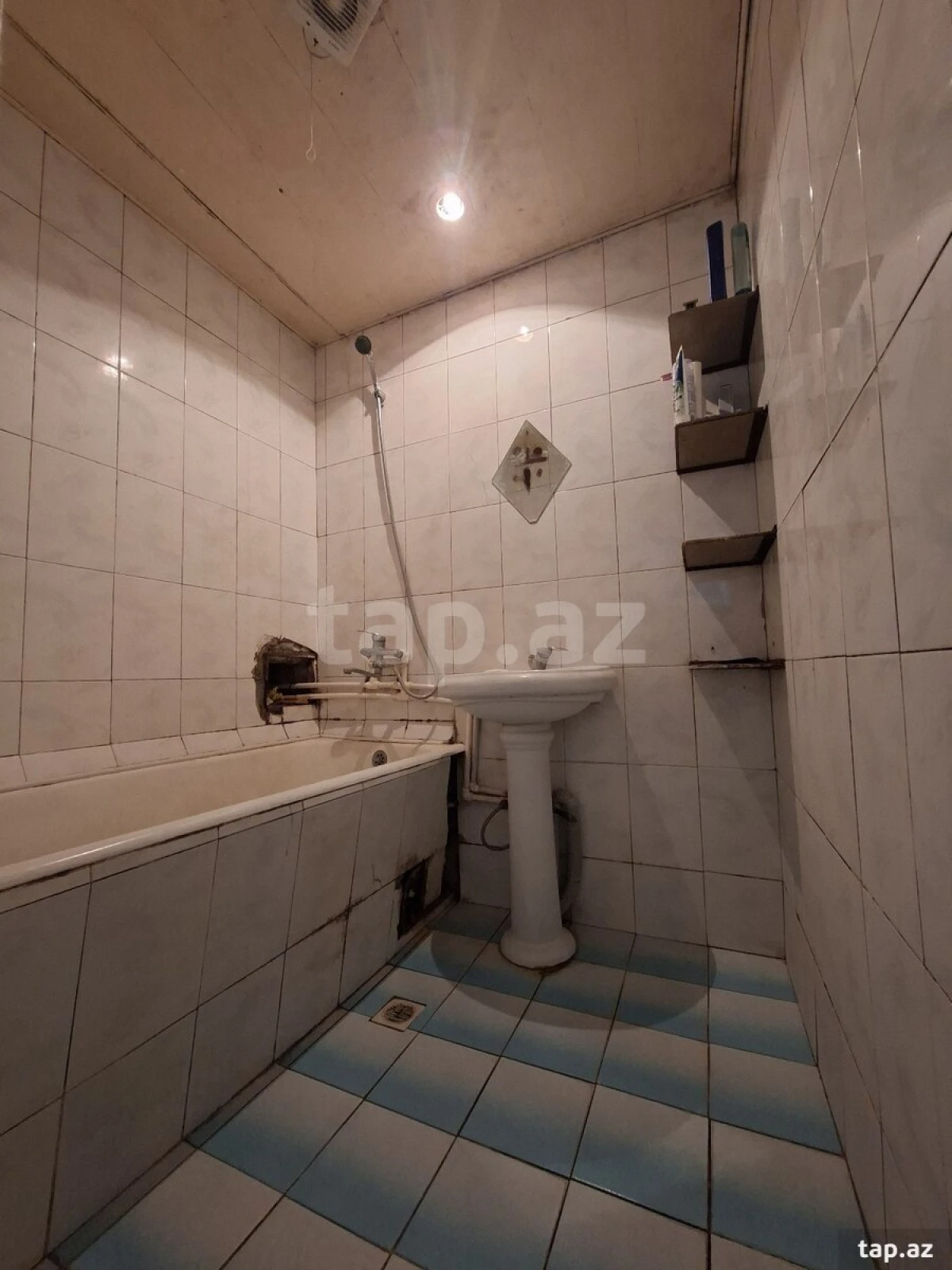 Kirayə verilir 2 otaqlı mənzil 65 m²