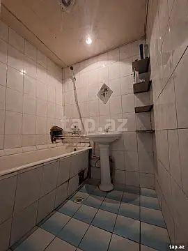 Kirayə verilir 2 otaqlı mənzil 65 m²
