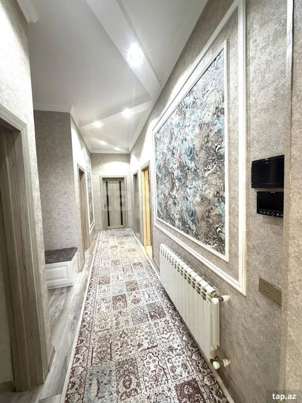 Satılır 4 otaqlı həyət evi 300 m²