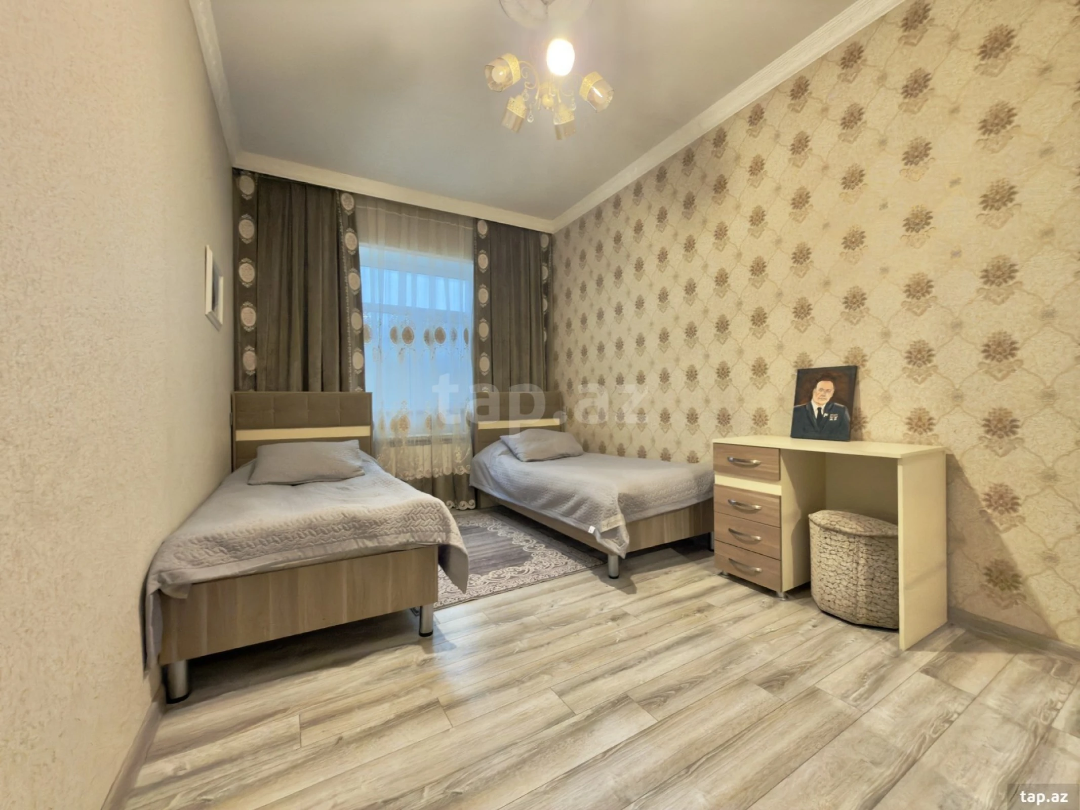 Satılır 4 otaqlı həyət evi 300 m²