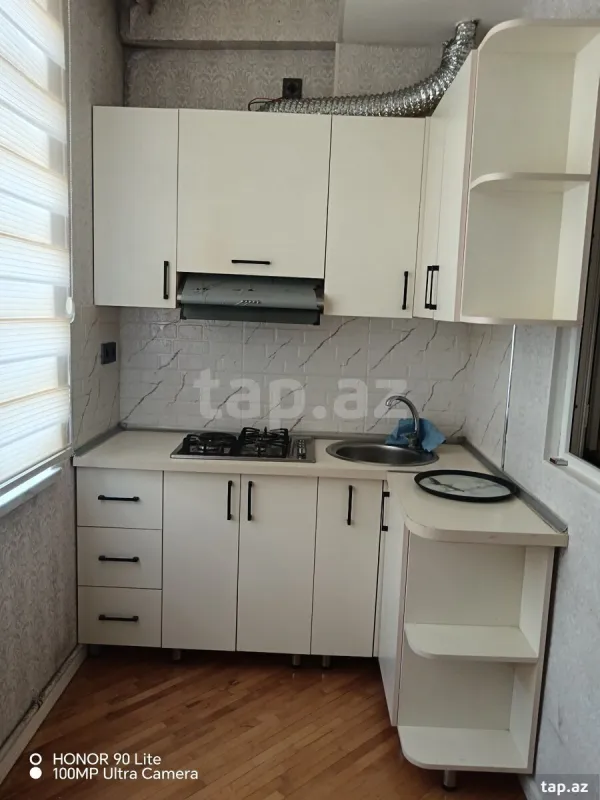 Kirayə verilir 2 otaqlı yeni tikili 49 m²