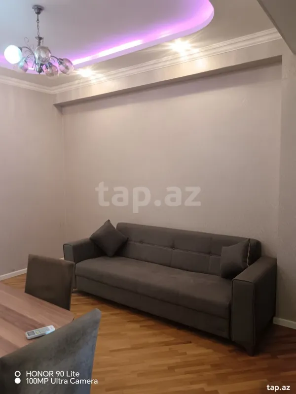 Kirayə verilir 2 otaqlı yeni tikili 49 m²