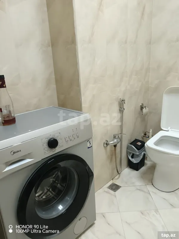 Kirayə verilir 2 otaqlı yeni tikili 49 m²