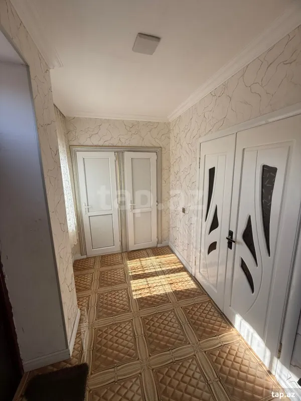 Satılır 5 otaqlı yeni tikili 150 m²