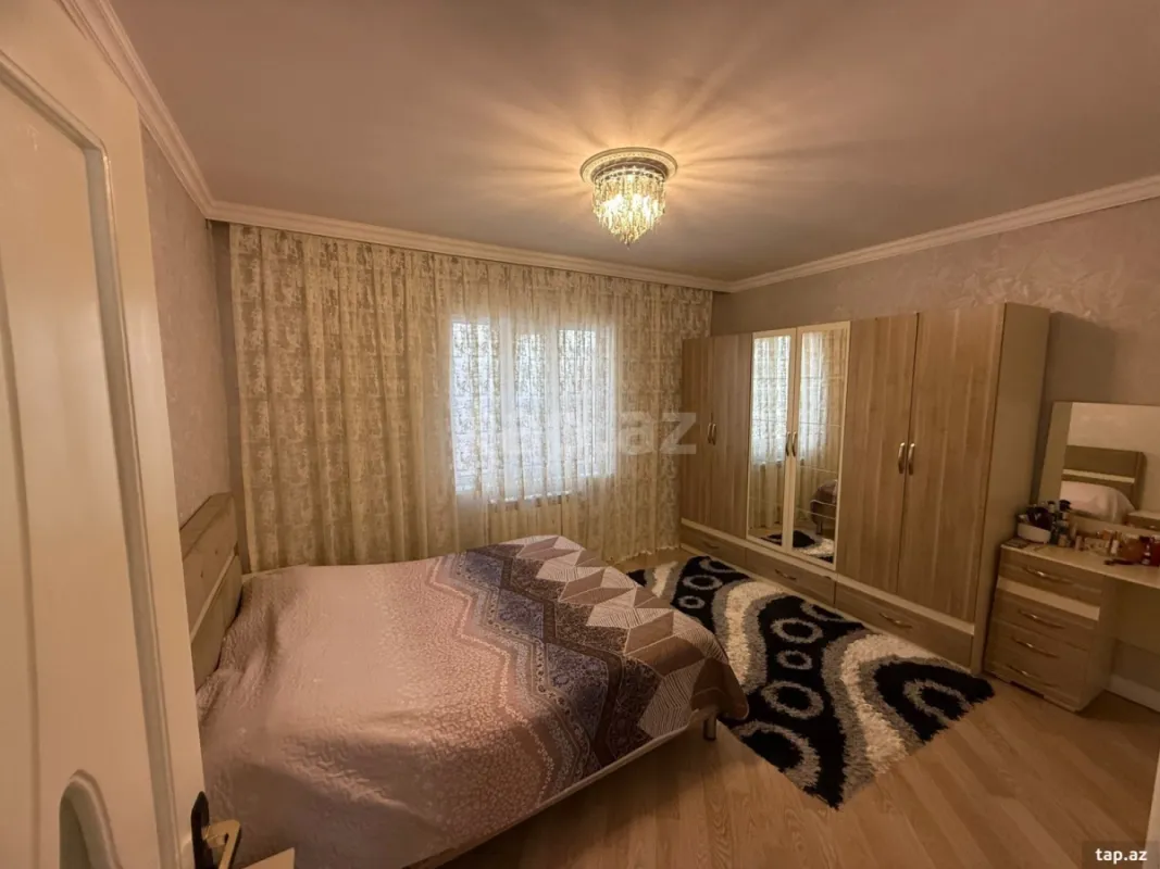 Satılır 5 otaqlı yeni tikili 150 m²