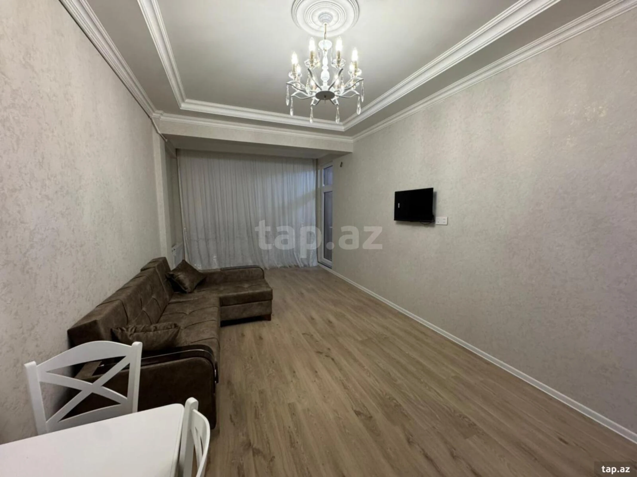 Kirayə verilir 2 otaqlı yeni tikili 75 m²