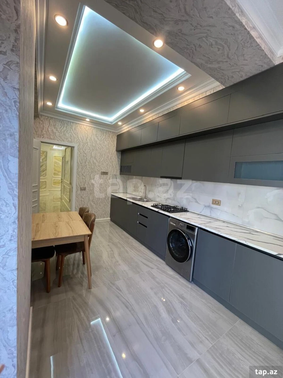 Kirayə verilir 4 otaqlı yeni tikili 124 m²