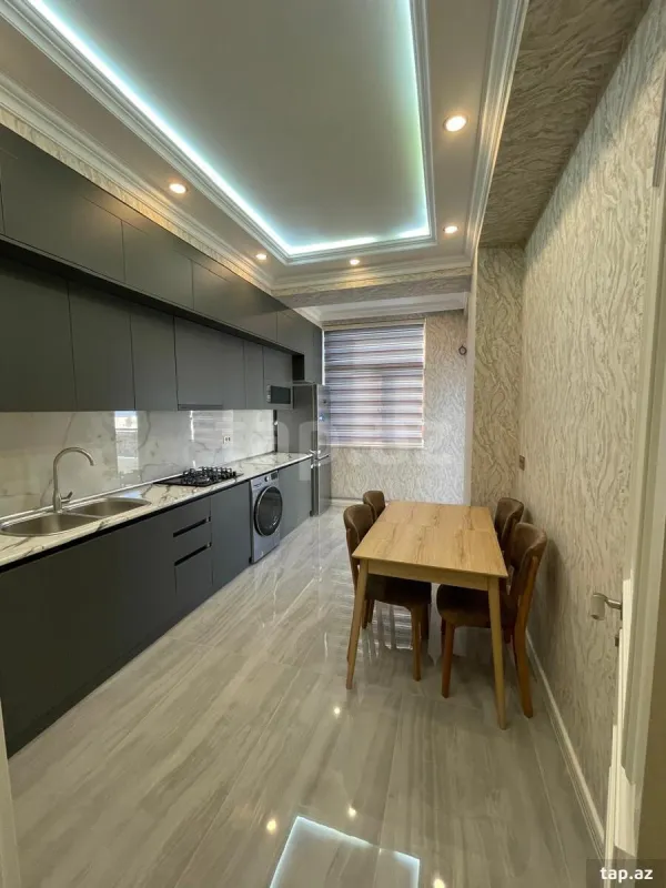 Kirayə verilir 4 otaqlı yeni tikili 124 m²