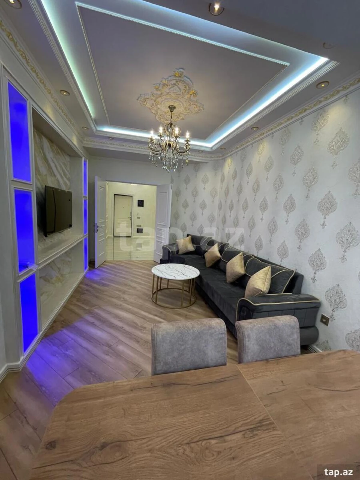 Kirayə verilir 4 otaqlı yeni tikili 124 m²