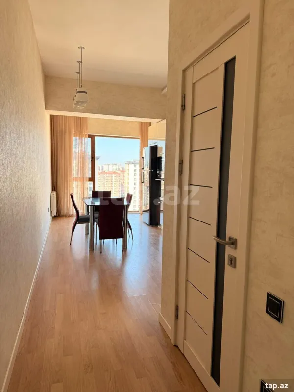 Kirayə verilir 3 otaqlı yeni tikili 155 m²
