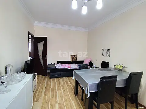 Kirayə verilir 2 otaqlı mənzil 70 m²