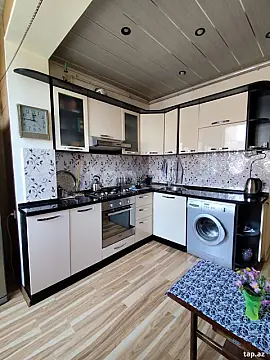Kirayə verilir 2 otaqlı mənzil 70 m²