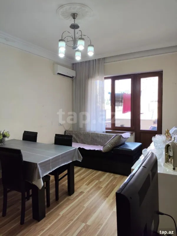 Kirayə verilir 2 otaqlı mənzil 70 m²