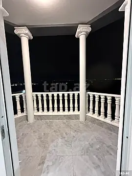 Satılır 6 otaqlı həyət evi