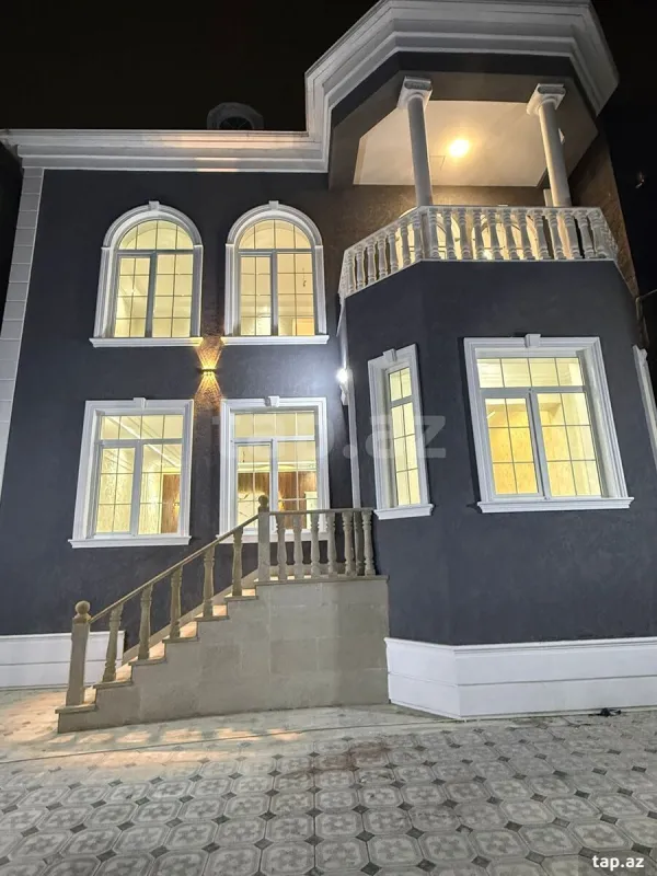 Satılır 6 otaqlı həyət evi