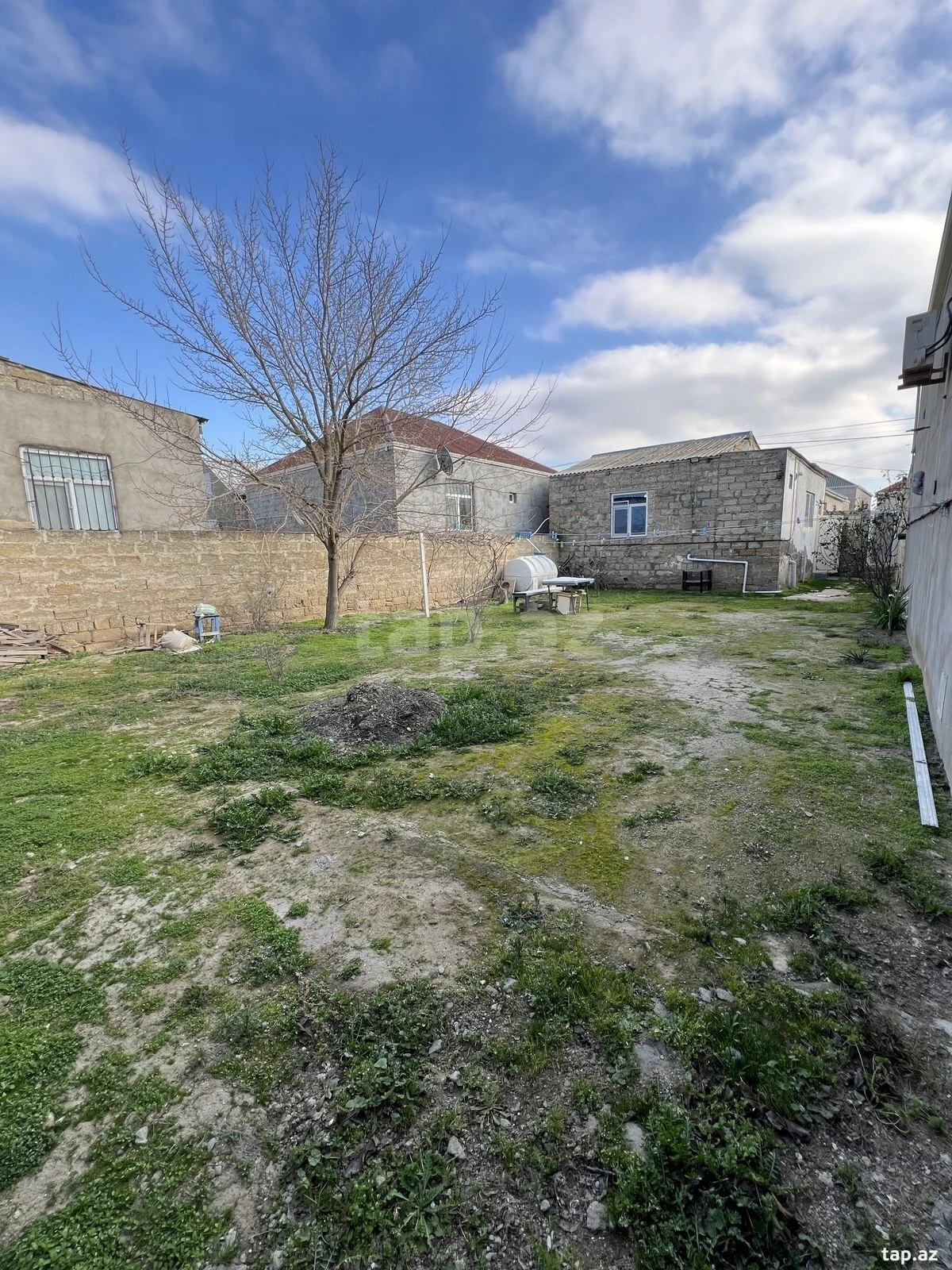 Satılır 2 otaqlı həyət evi