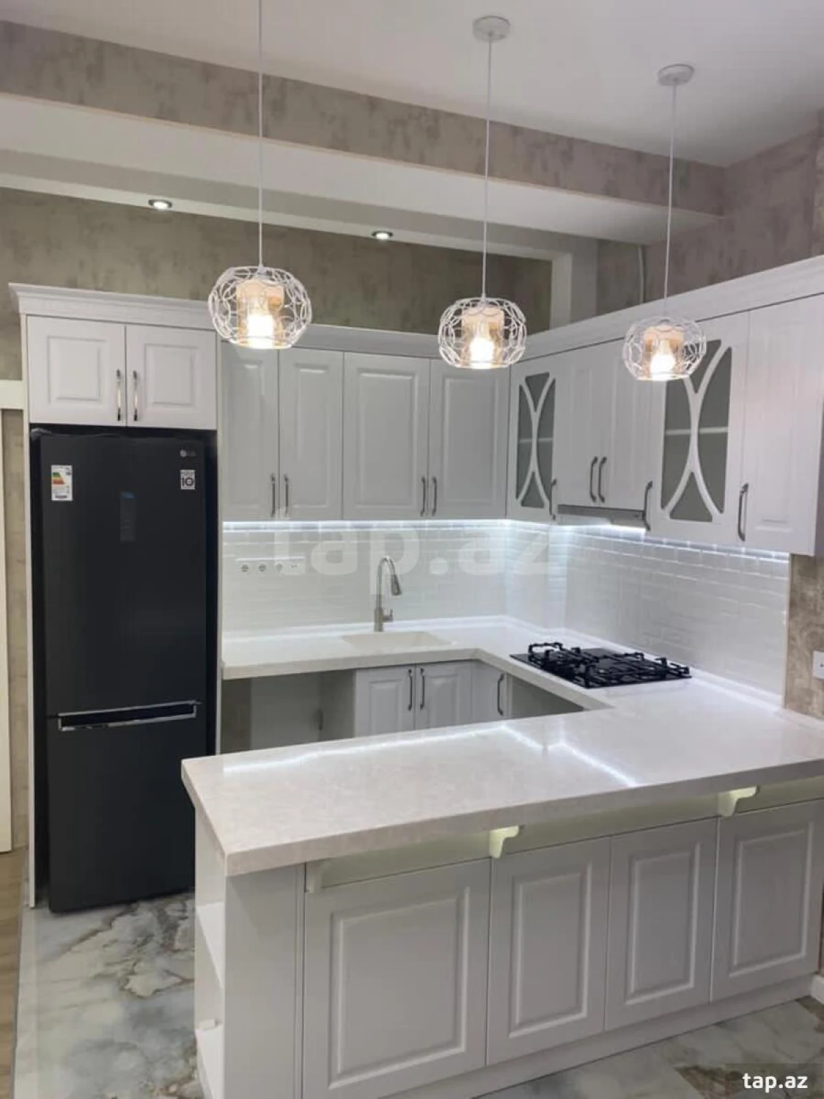 Satılır 4 otaqlı yeni tikili 94 m²