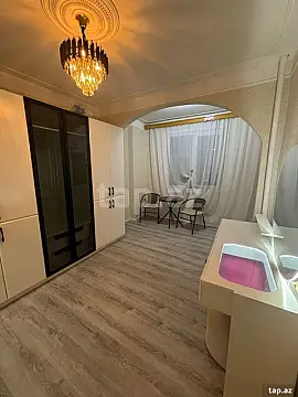 Satılır 5 otaqlı mənzil 120 m²