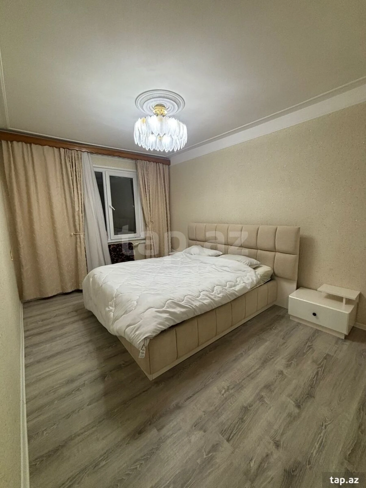Satılır 5 otaqlı mənzil 120 m²
