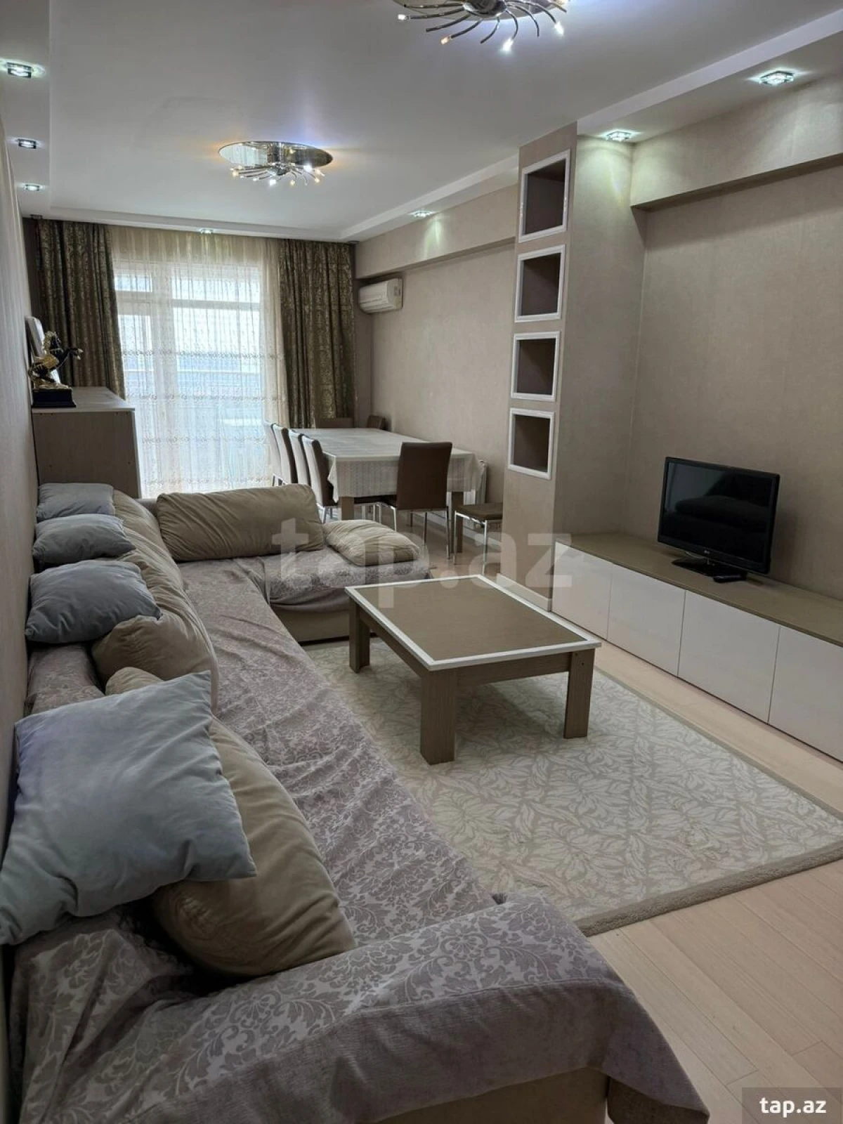 Kirayə verilir 3 otaqlı yeni tikili 125 m²