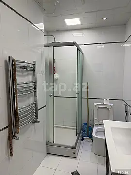 Kirayə verilir 3 otaqlı yeni tikili 125 m²