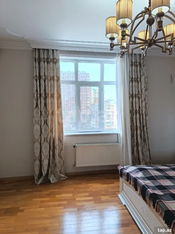 Satılır 2 otaqlı yeni tikili 90 m²
