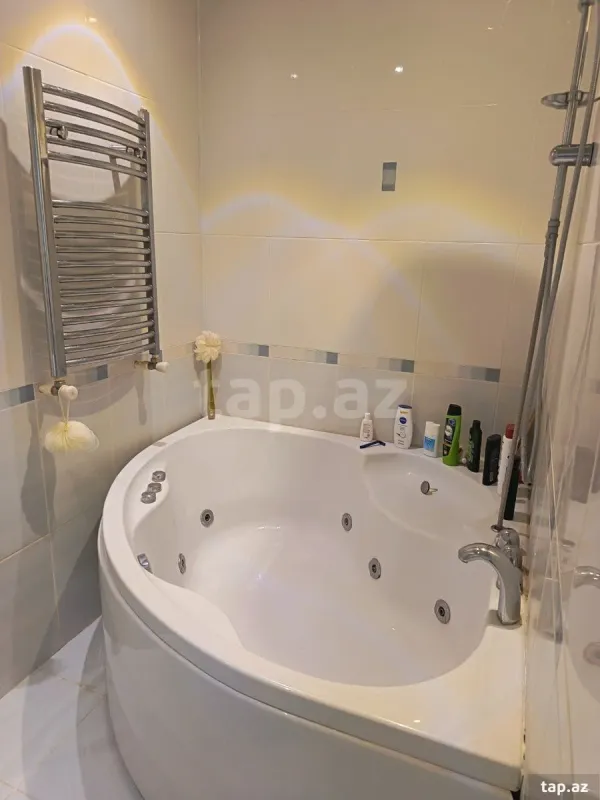 Satılır 2 otaqlı yeni tikili 90 m²