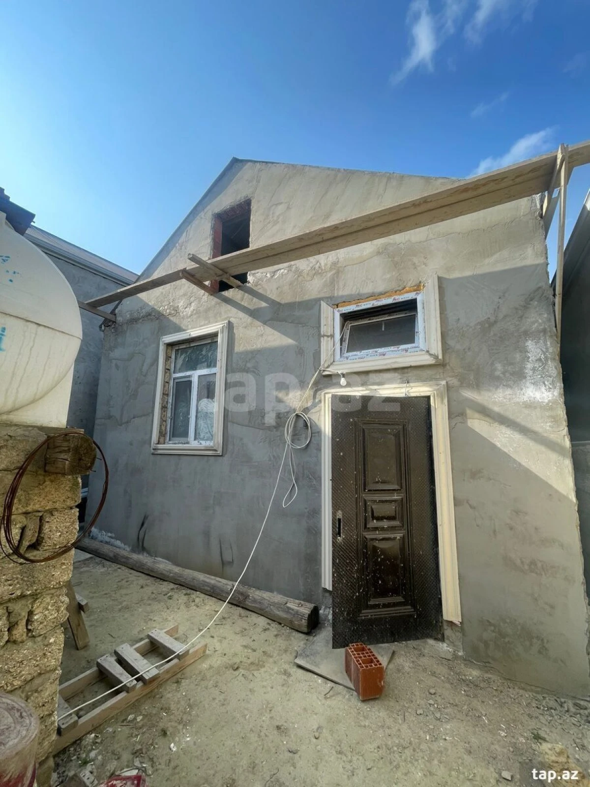 Satılır 2 otaqlı həyət evi