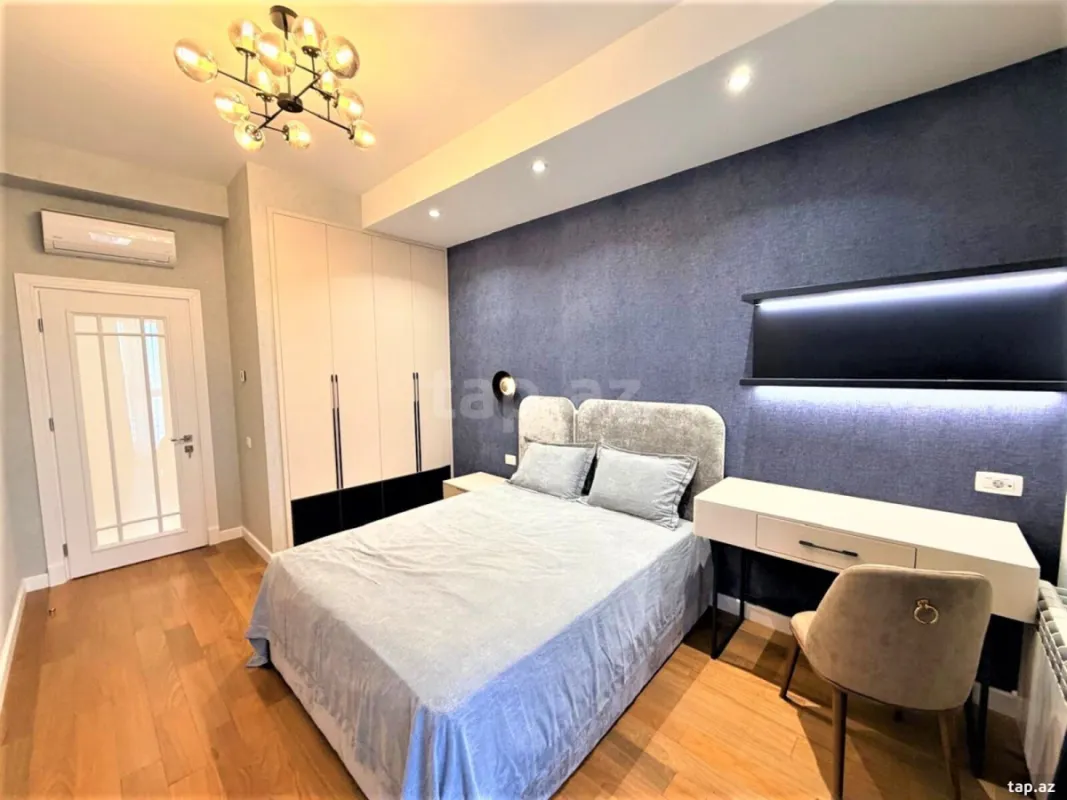 Kirayə verilir 4 otaqlı yeni tikili 250 m²