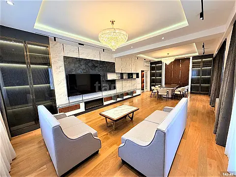 Kirayə verilir 4 otaqlı yeni tikili 250 m²