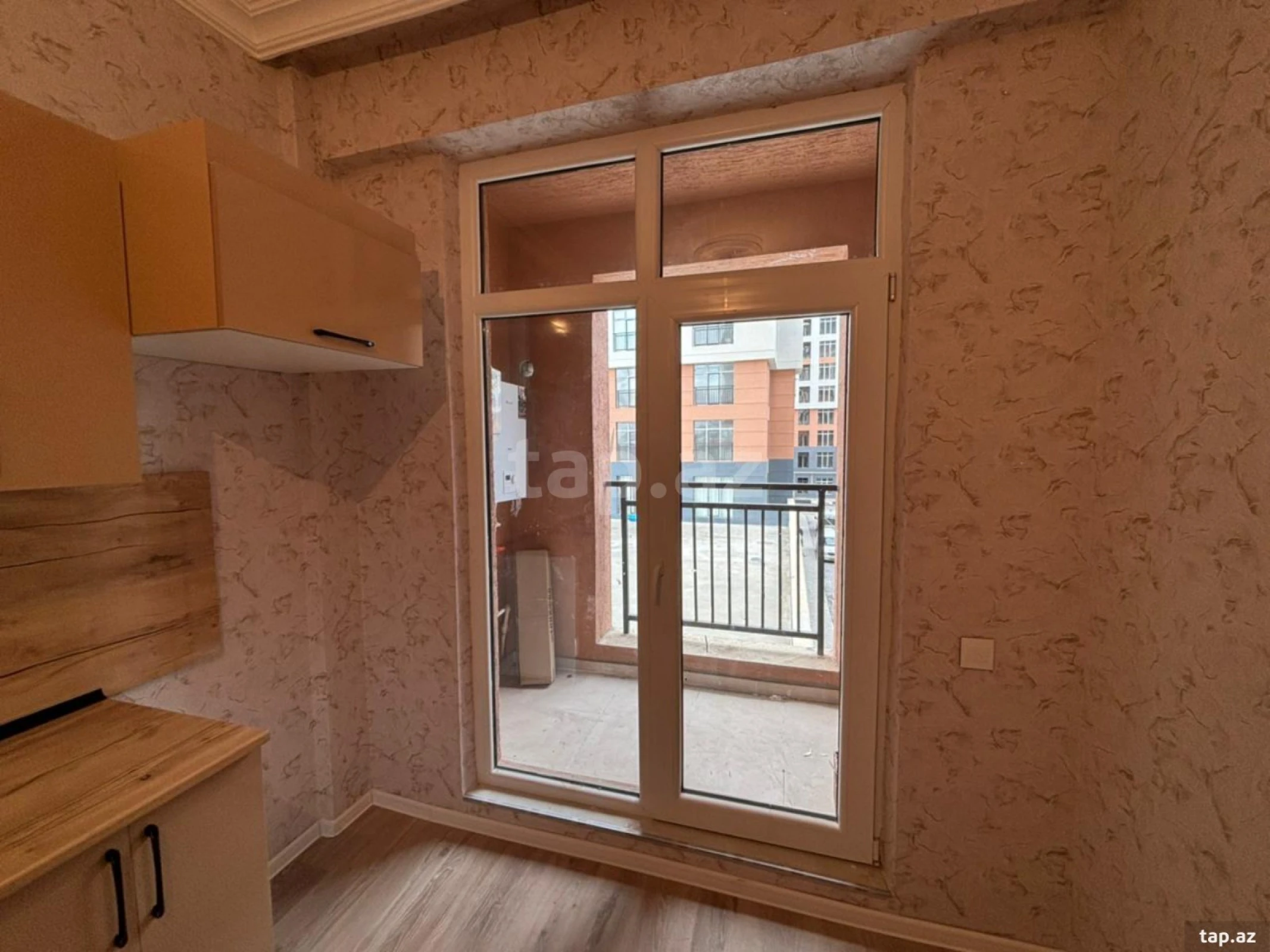 Kirayə verilir 2 otaqlı yeni tikili 65 m²